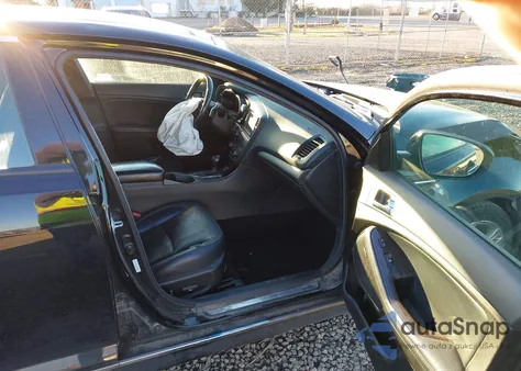 2013 Kia Optima Sx z USA, uszkodzony, nr VIN 5XXGR4A65DG139009